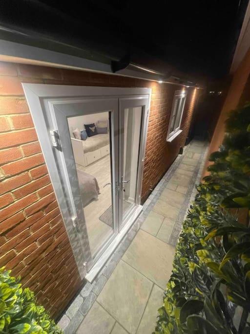 Modern Stylish Studio Flat Near Leigh On Sea. Hadleigh  Extérieur photo