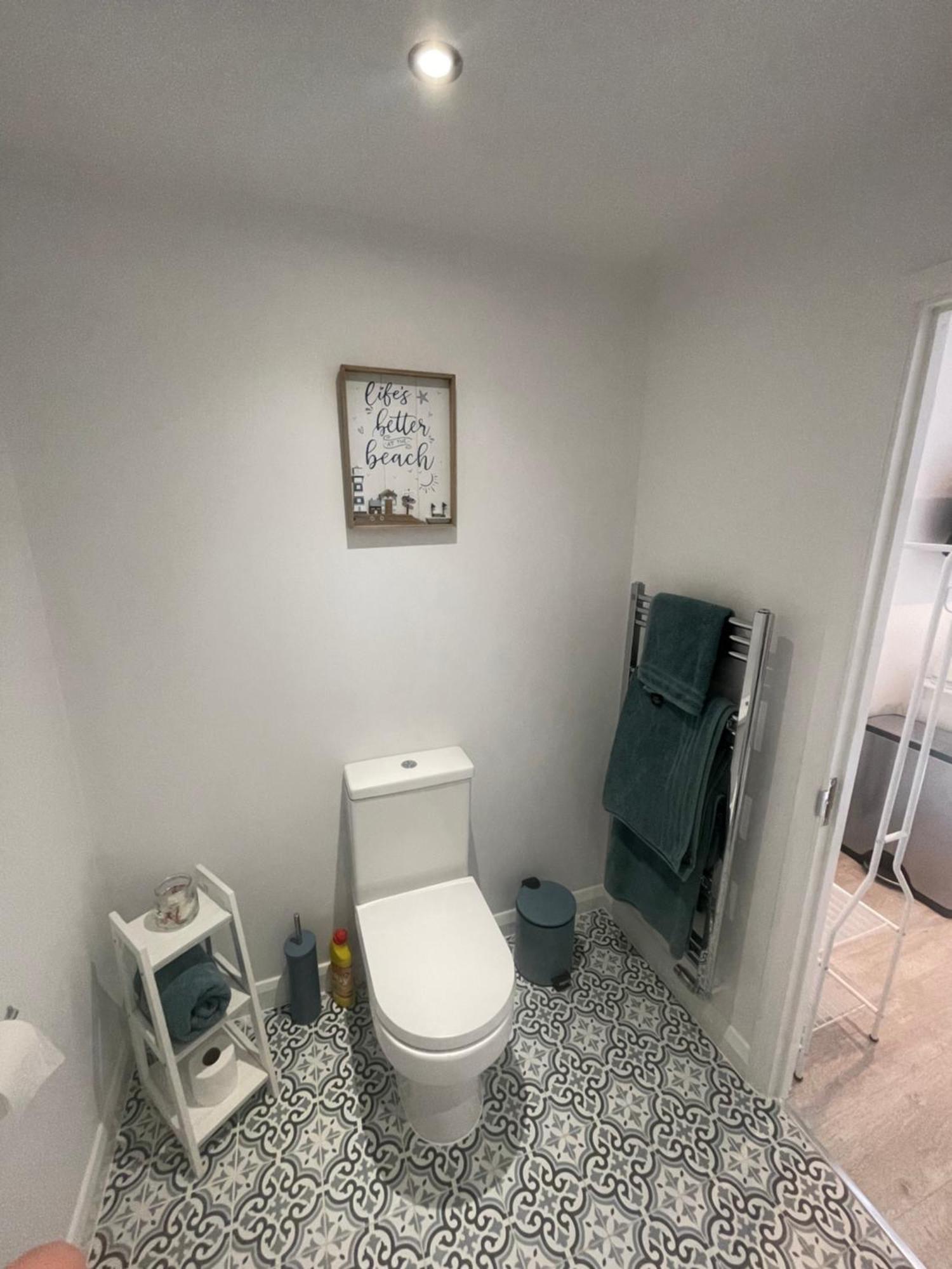 Modern Stylish Studio Flat Near Leigh On Sea. Hadleigh  Extérieur photo